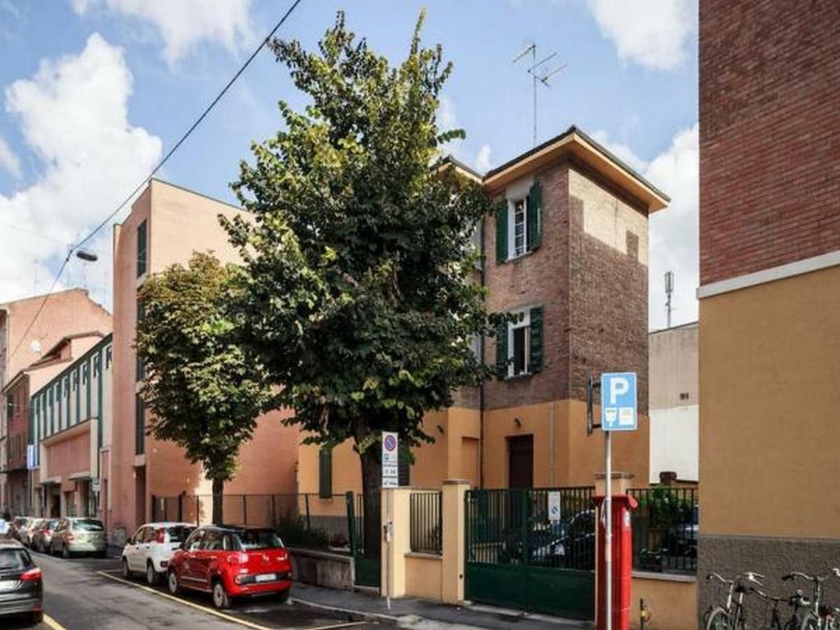 Stazione Centrale Panzió Bologna Kültér fotó